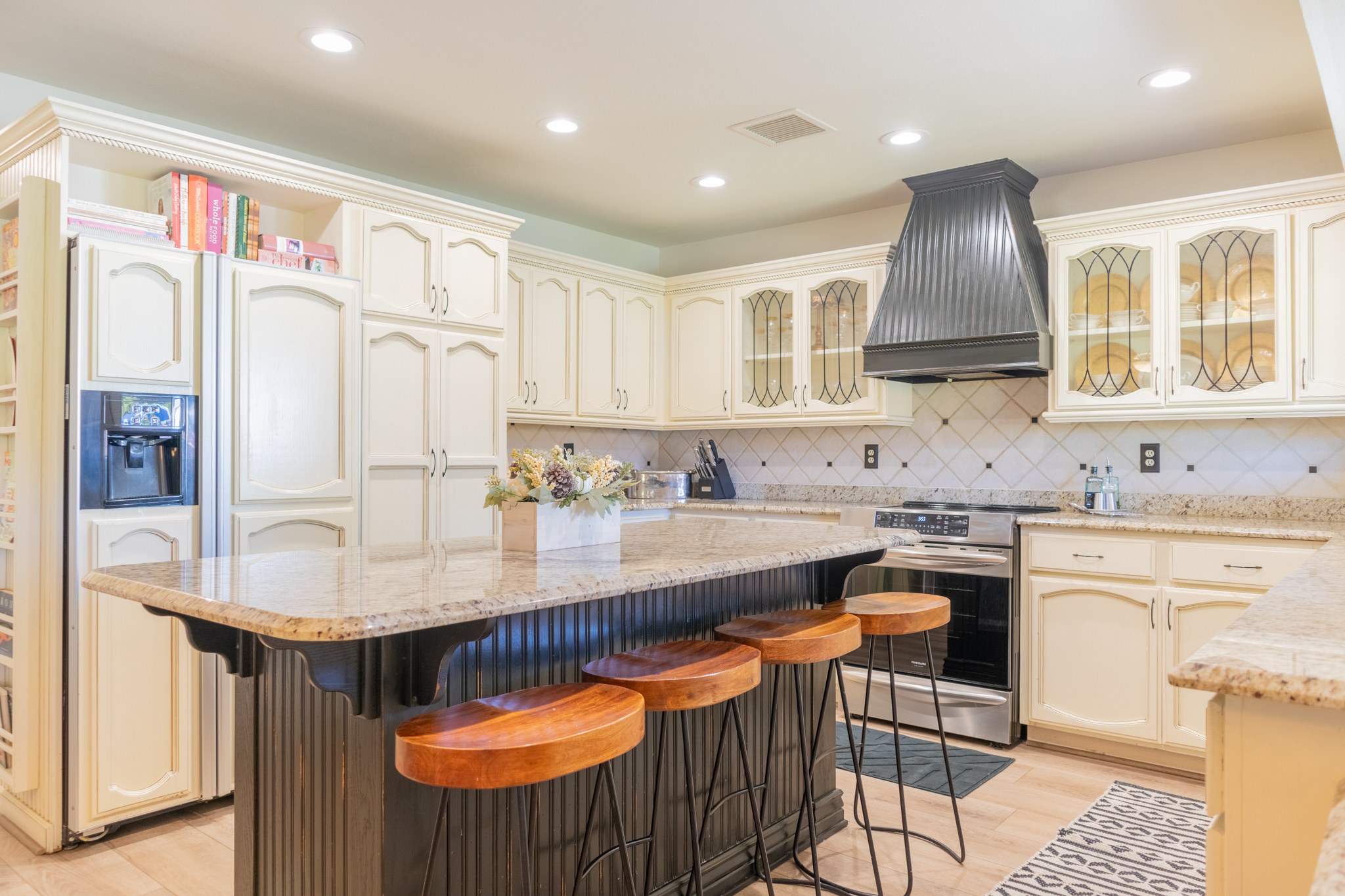 Harmony Ave interior
